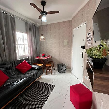 113 Canto Do Forte - 1Dorm - 200 M Da Praia E 20M Dos Bares E Restaurantes - Estacionamento Gratuito E Wi Fi , Tv A Cabo 프라이아 그란데 외부 사진