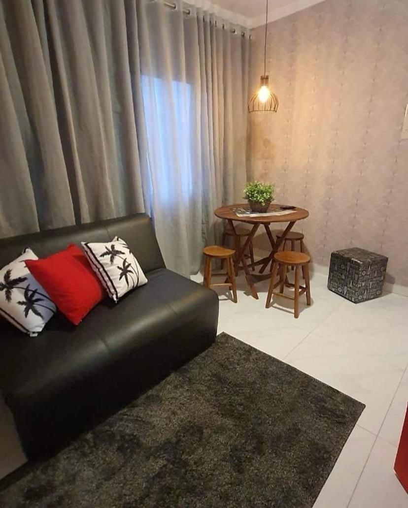 113 Canto Do Forte - 1Dorm - 200 M Da Praia E 20M Dos Bares E Restaurantes - Estacionamento Gratuito E Wi Fi , Tv A Cabo 프라이아 그란데 외부 사진