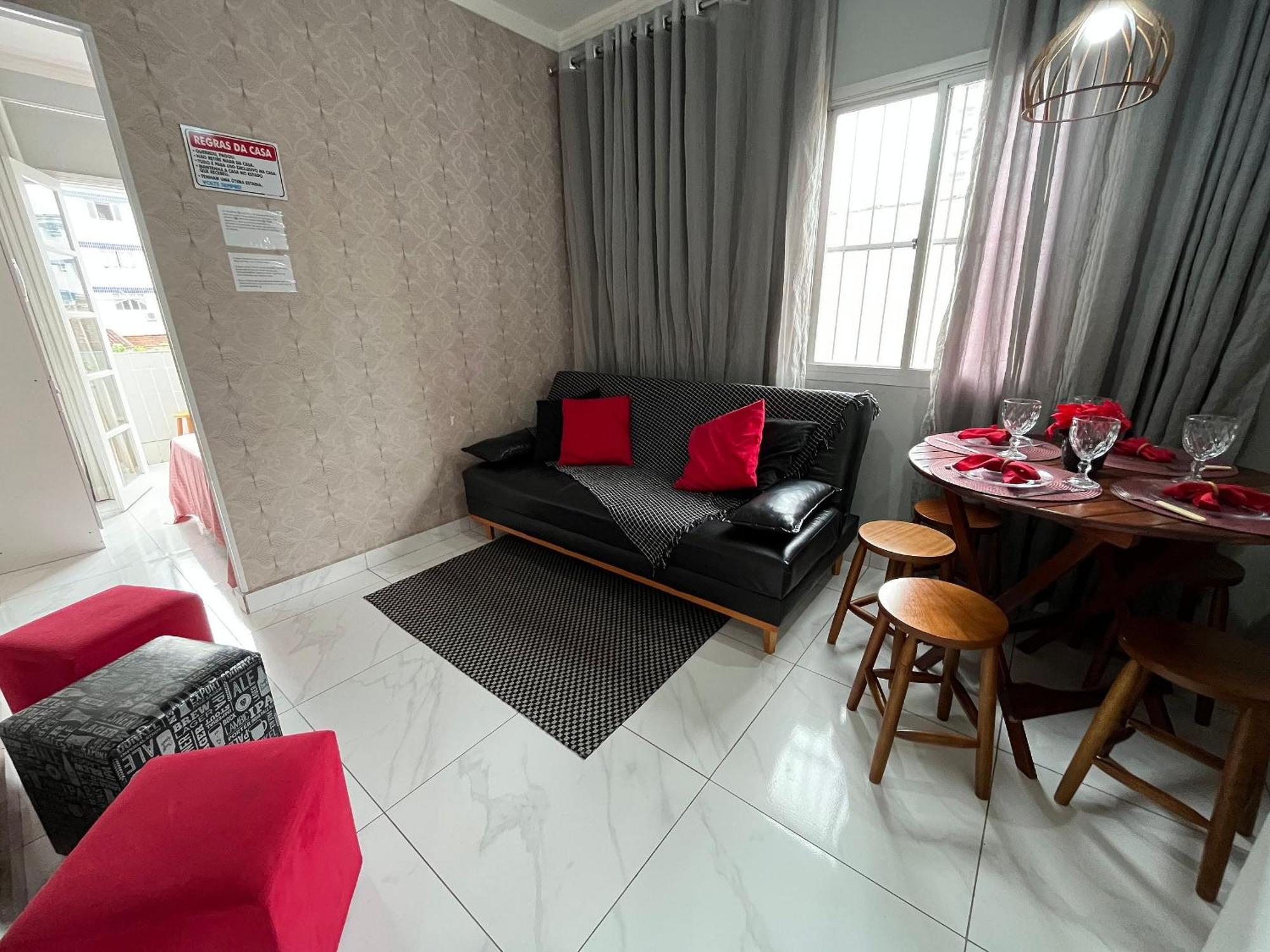 113 Canto Do Forte - 1Dorm - 200 M Da Praia E 20M Dos Bares E Restaurantes - Estacionamento Gratuito E Wi Fi , Tv A Cabo 프라이아 그란데 외부 사진